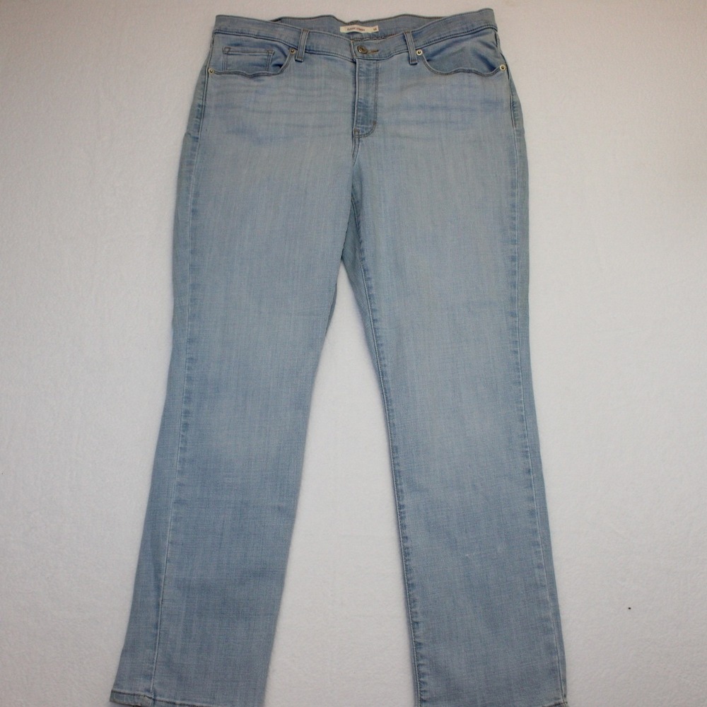 Levis Classic Straight Jeans Womens 16 Light Wash Blue Denim Mid Rise Stretch